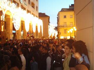 La piazza durante la festa